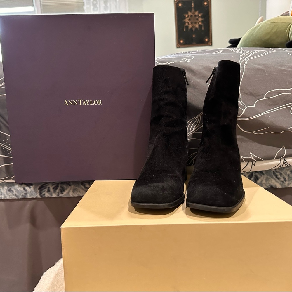 Ann Taylor Heeled Boots